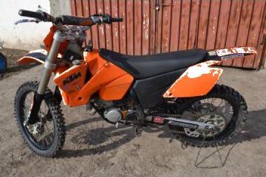 Motocicleta KTM 125 + piese de schimb