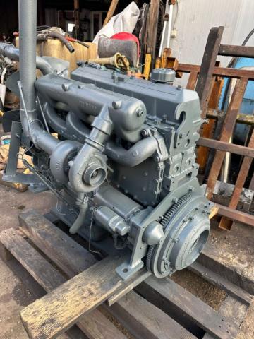 Motor Mercedes OM366A
