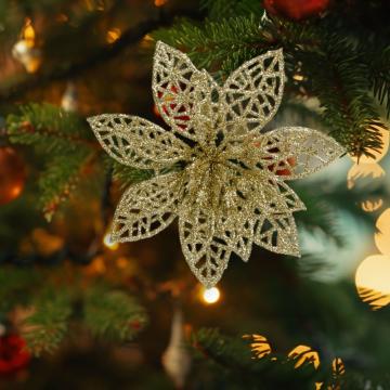 Ornament de Craciun - cu cleme - floare cu sclipici - auriu
