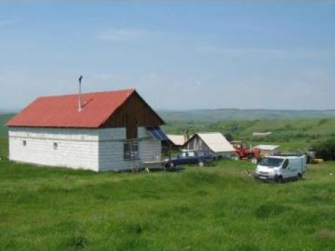 Panouri solare fotovoltaice pentru cabane, case de vacanta