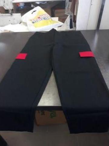 Pantaloni de paza negri cu rosu