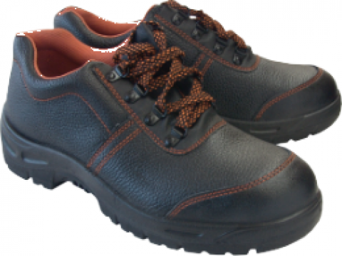 Pantofi de protectie cu bombeu metalic / M: 40-45