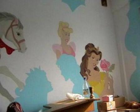 Pictura paretala, camera copil