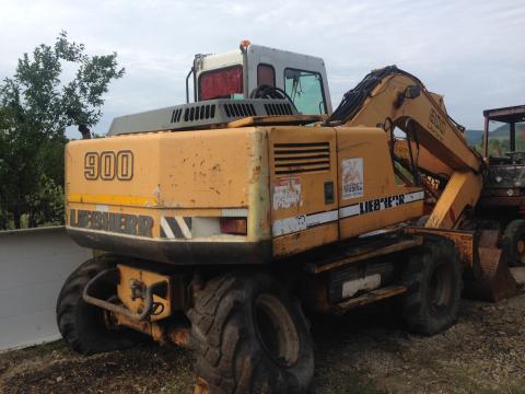 Piese excavator Liebherr 900