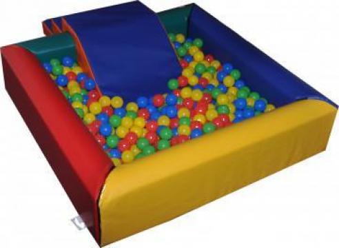 Piscina burete cu bile