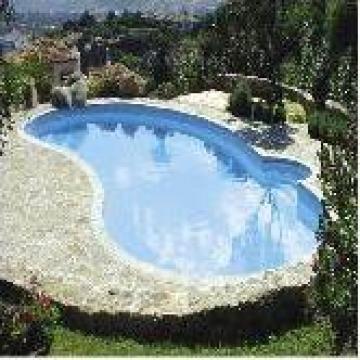 Piscine publice sau rezidentiale izolate