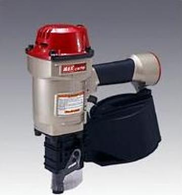 Pistol pneumatic pentru cuie in rola