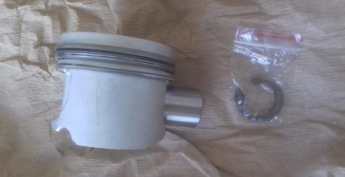 Piston echipat motor Volvo Bl 71, Bl70, Bl60, Bl61