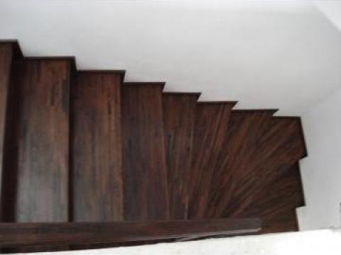 Placari scari din beton cu lemn masiv