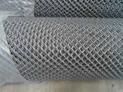 Plasa impletita zincata cu ochiuri mici