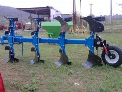 Plug agricol revesibi