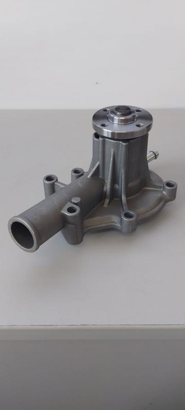 Pompa apa motor Kubota V1505