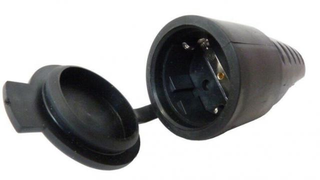 Priza neagra cupla cauciucata schuko 16A 250V cu capac IP44