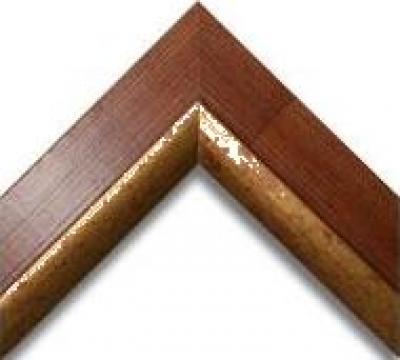 Profil din lemn cu auriu