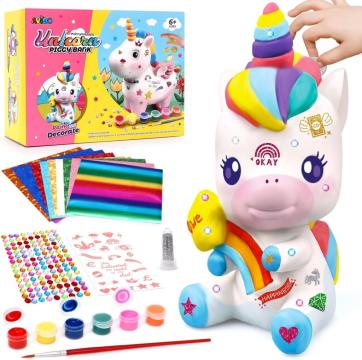Pusculita de colorat in forma de unicorn