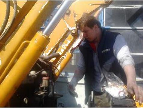 Reparatii buldoexcavatoare Jcb