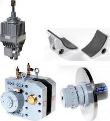 Ridicator electrohidraulic