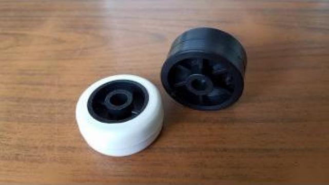 Roti material plastic