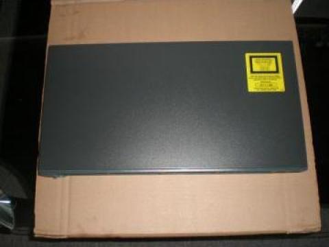 Router Cisco 2960-48TC-L