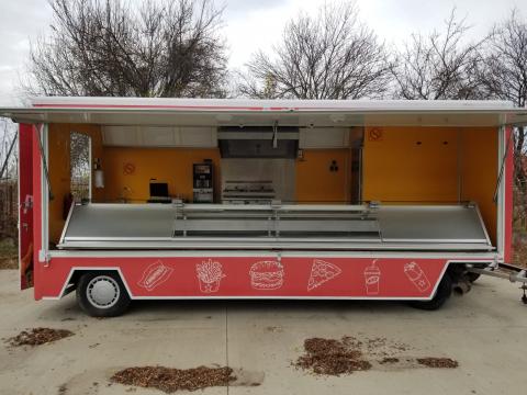 Rulota comerciala / foodtruck / rotiserie / magazin carne