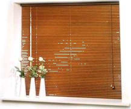 Rulouri exterioare, jaluzele, plase insecte, perdele