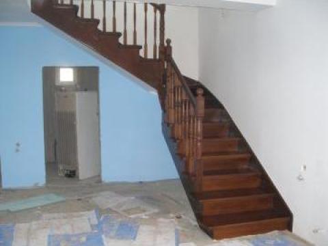Scara de beton imbracata