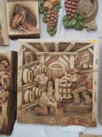 Sculptura lemn Vinarie cu 3 barbati