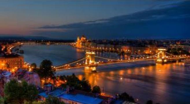 Sejur Piata de Craciun Budapesta si Tur de Viena