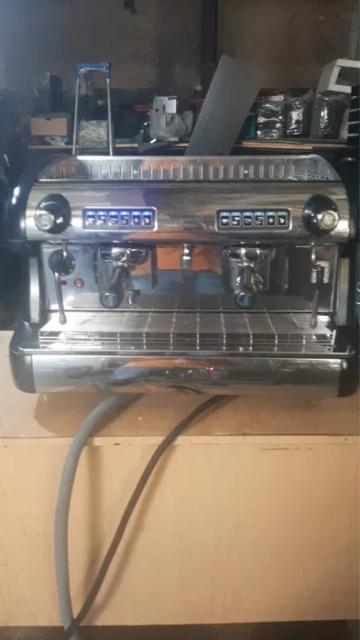 Service mobil automate Saeco, De Longhi, La Spaziale