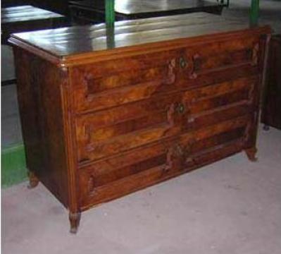 Servicii de restaurari mobilier clasic