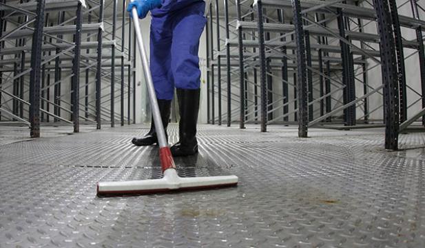 Servicii profesionale de curatenie industriala