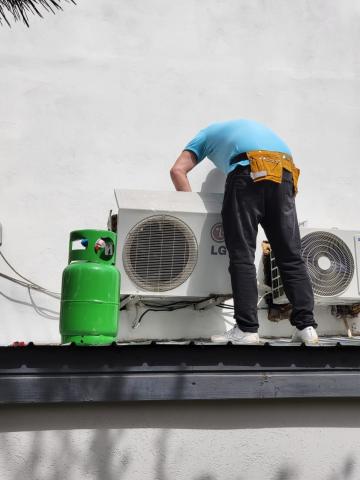 Servicii revizie, curatare, igienizare AC Bucuresti sector 3