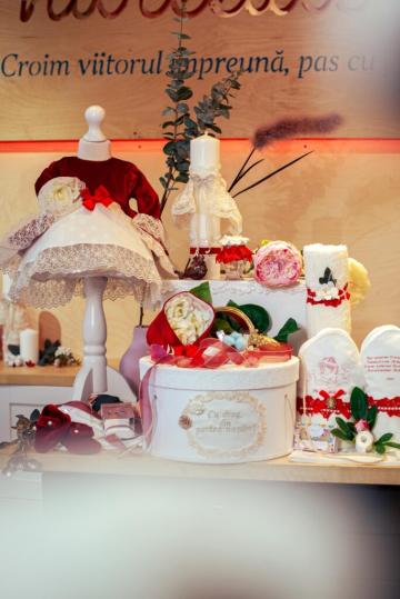 Set complet botez (trusou) - Yvette - rosu