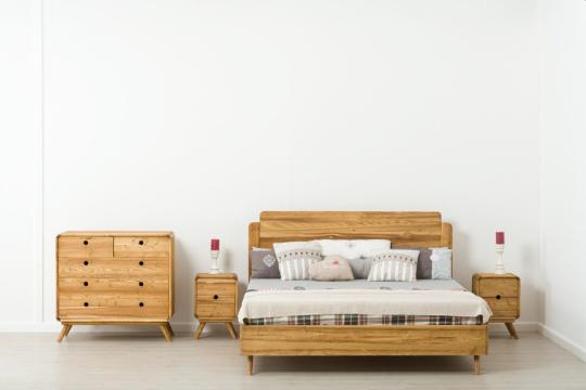 Set mobila dormitor lemn masiv rustic periat