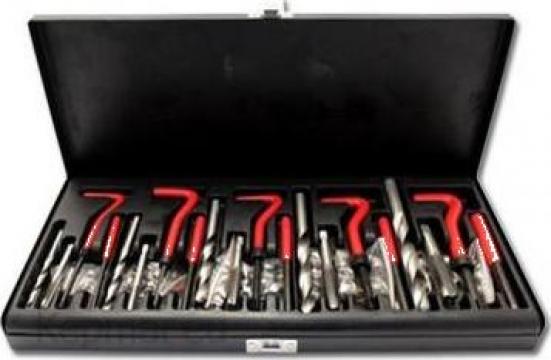 Set unelte pentru repararea motorului