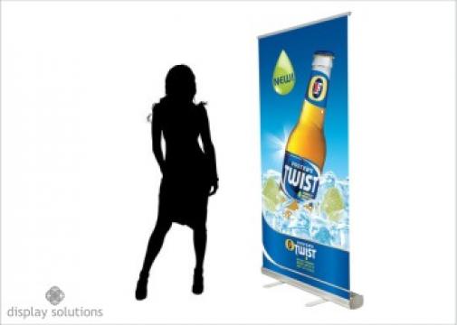 Sistem expozitional roll-up display