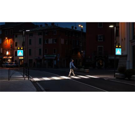 Sistem iluminare trecere de pietoni cu proiectoare led