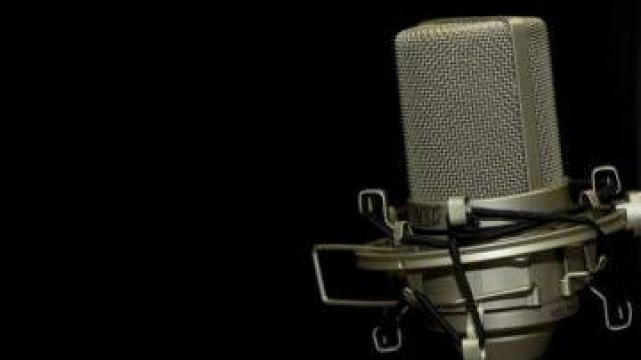 Spot audio, robot telefon, voiceover, spot radio