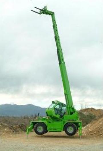 Stivuitor cu brat telescopic multifunctional (telehandler)