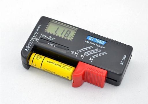 Tester pentru baterii digital BT-168D, display digital