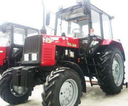 Tractor Belarus 820 + Disc independent 2, 4 m