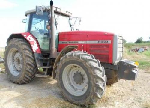 Tractor Massey Ferguson