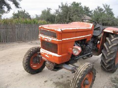 Tractor UTB 445