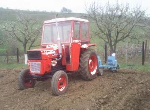 Tractor Universal 445