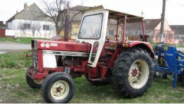 Tractor agricol International