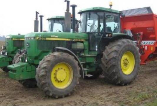 Tractor agricol John Deere
