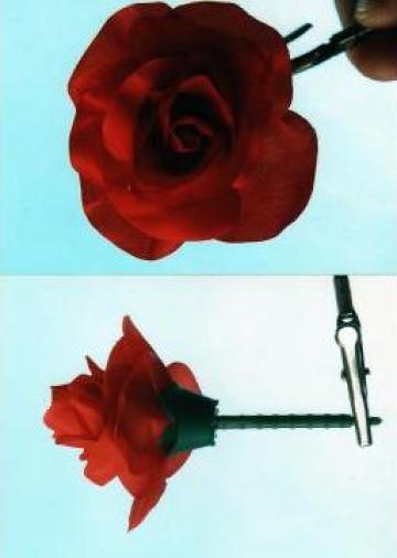 Trandafiri, garoafe artificiale