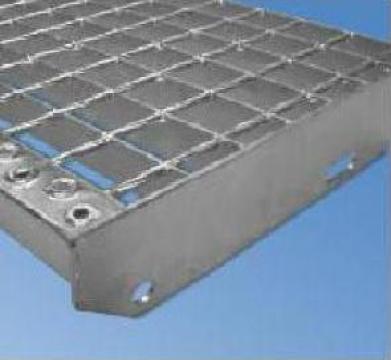 Trepte metalice pentru scara