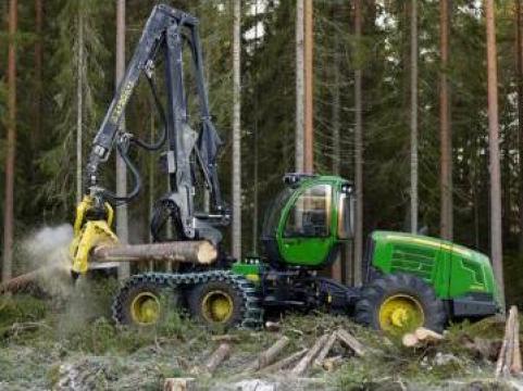 Utilaj forestier de recoltare busteni - John Deere 1470E