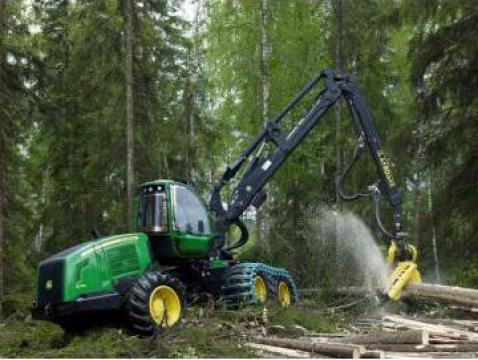 Utilaje de recoltare busteni - harvestere John Deere 1270E